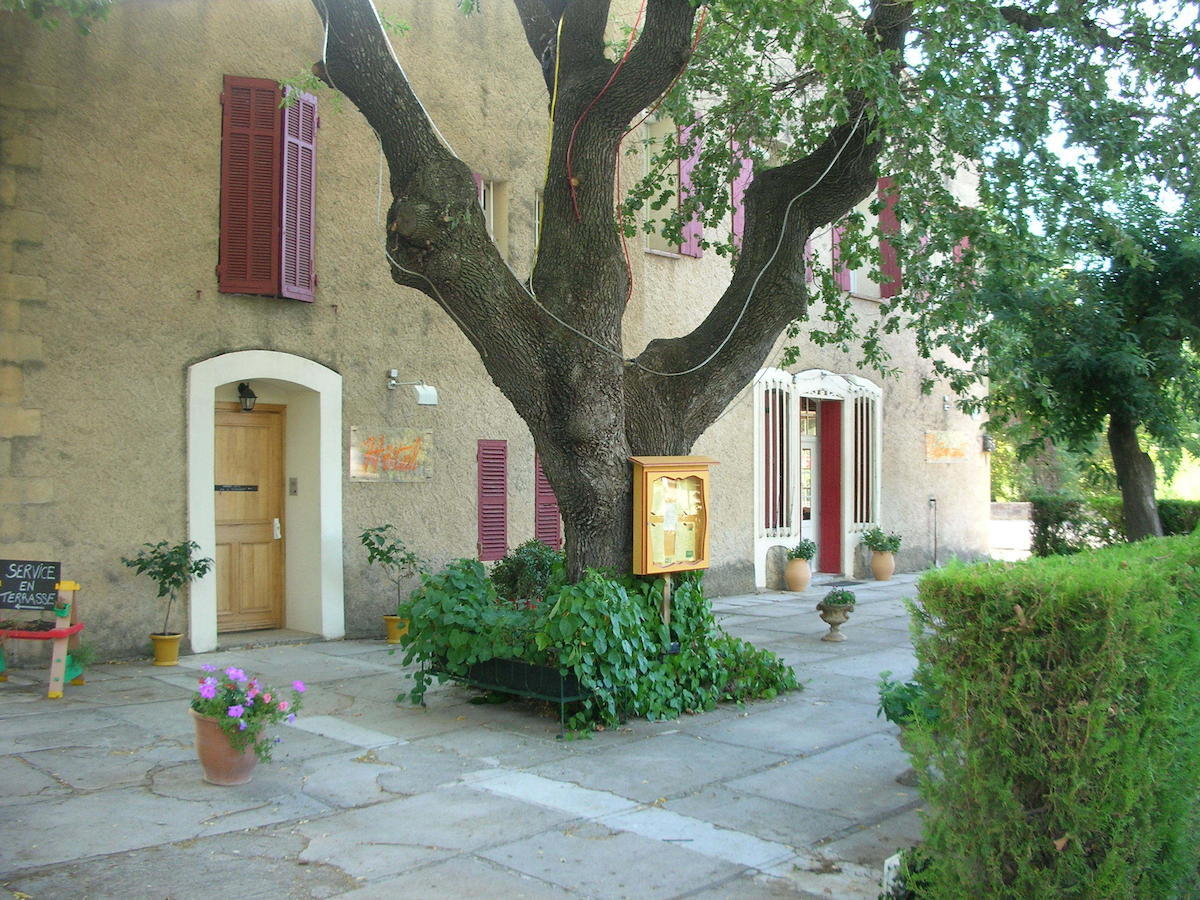 Hostellerie Le Mirabeau Peyrolles-en-Provence Ngoại thất bức ảnh