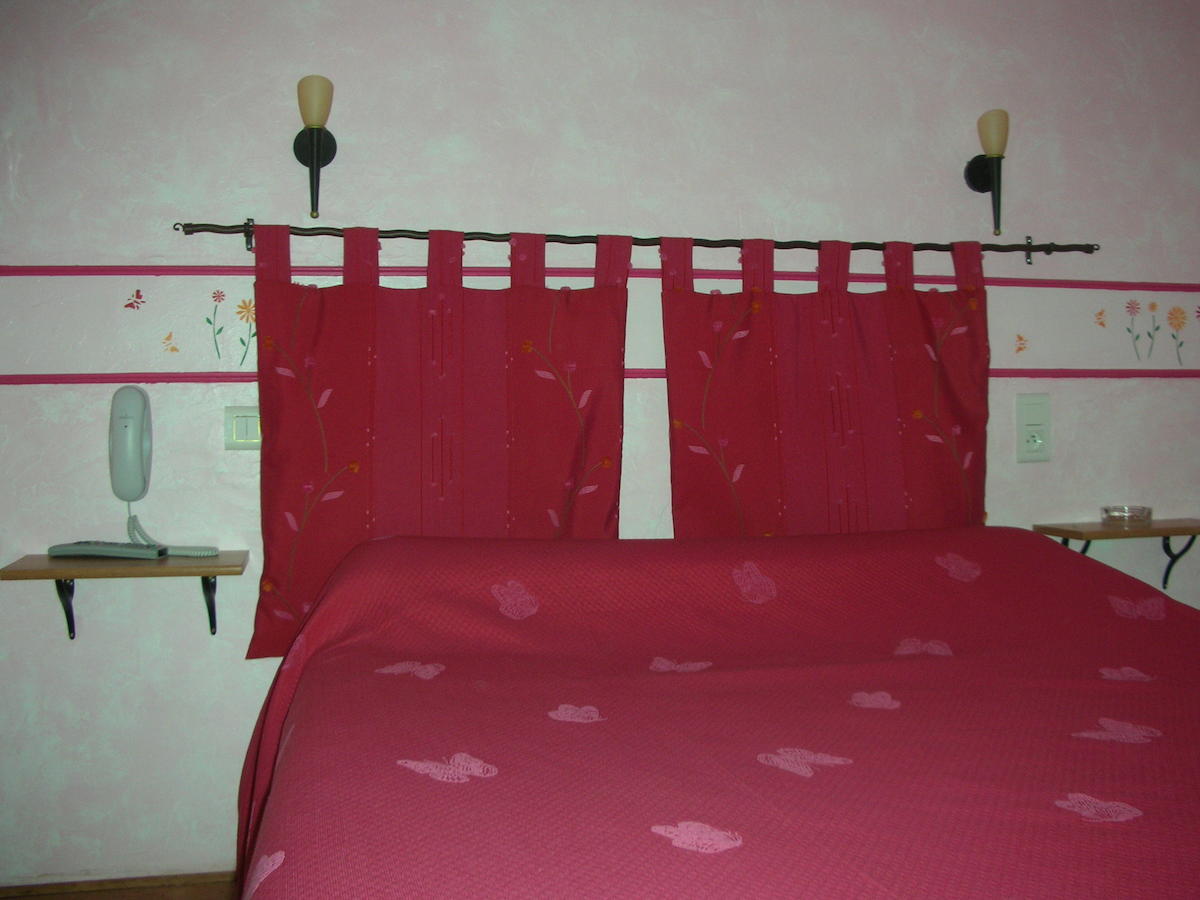Hostellerie Le Mirabeau Peyrolles-en-Provence Ngoại thất bức ảnh